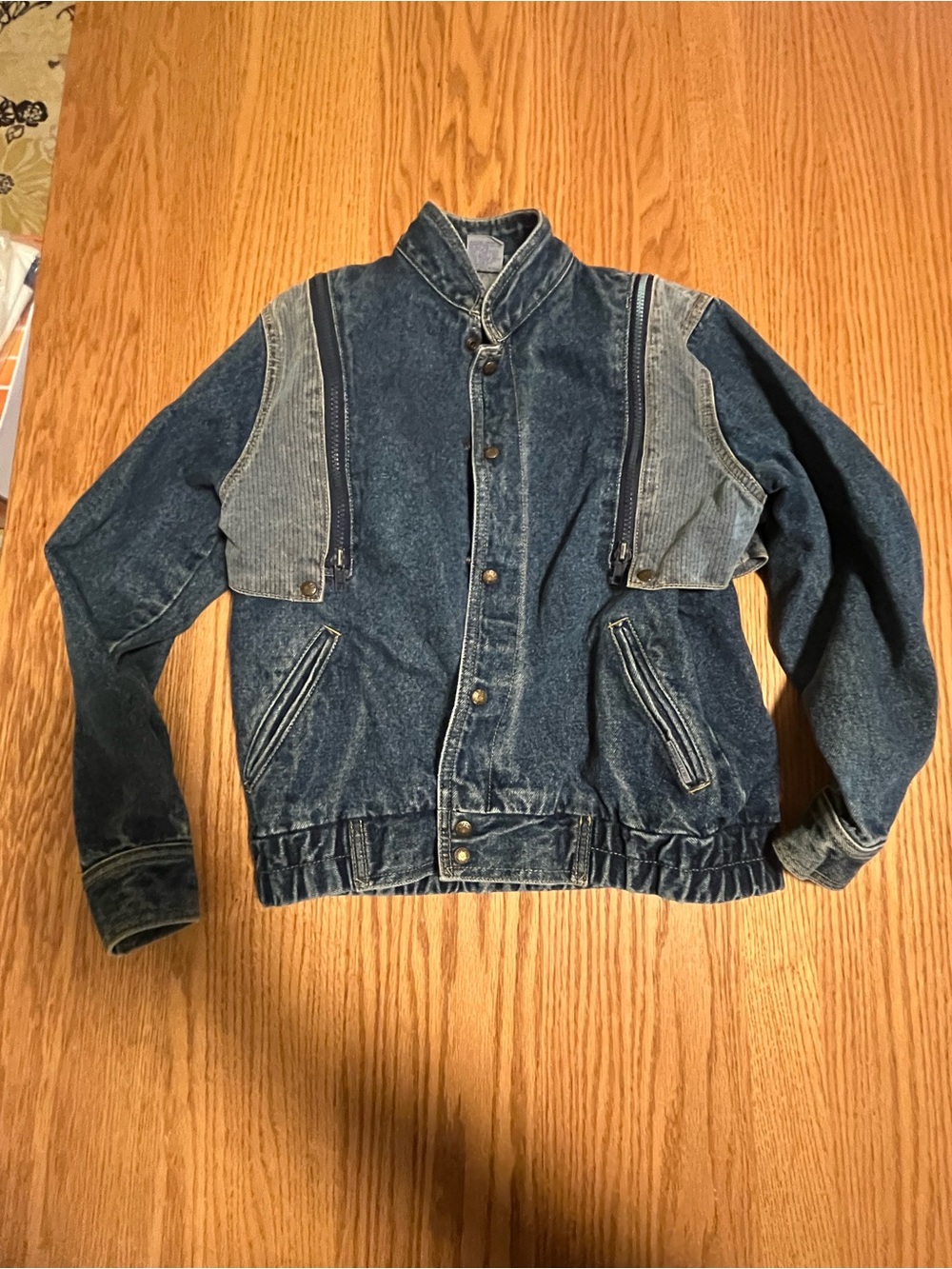 Vintage 90s Girls Jordache Denim Bomber Jacket Sz M Zip off Sleeve- Nice